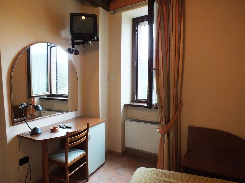 Hotel Santa Chiara SantʼAngelo in Vado Kamer foto