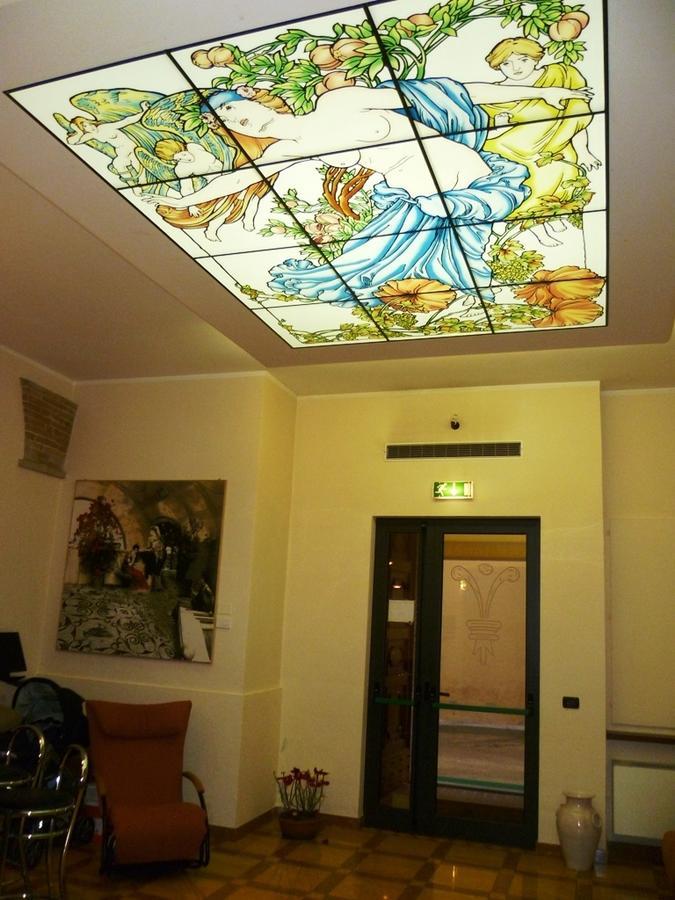Hotel Santa Chiara SantʼAngelo in Vado Buitenkant foto